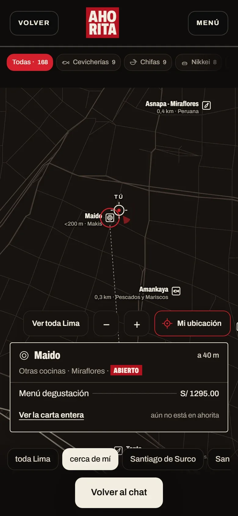 Walking mode: the map at street level and the menu of the place 40 m away